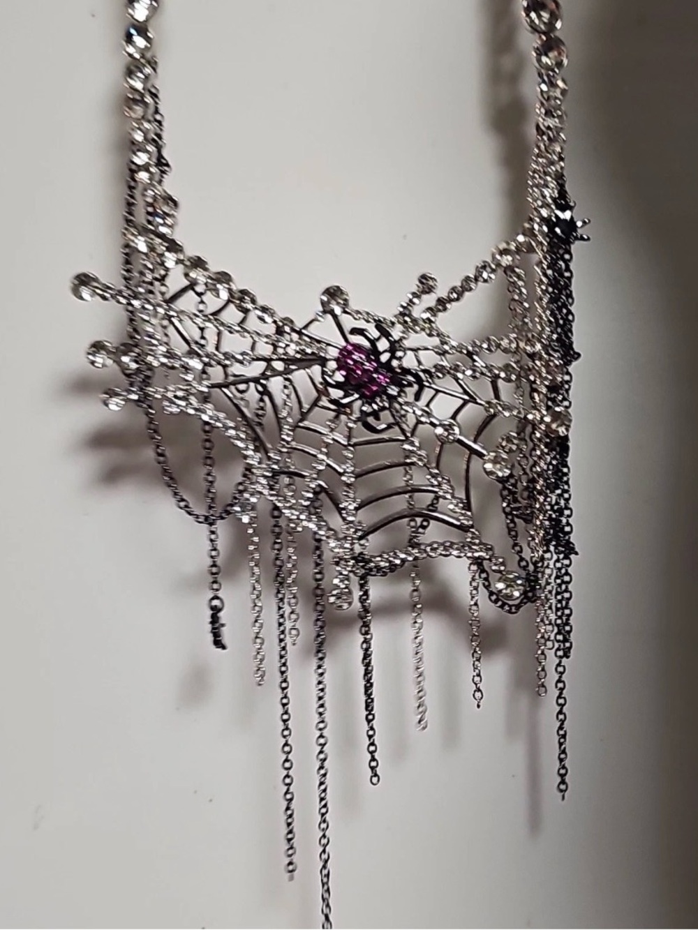 BETSEY JOHNSON Halloween Crystal-Studded Web with Dangling Spiders Necklace NWT - Picture 9 of 16